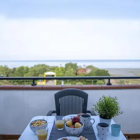 Bed & Breakfast Queen's 3*