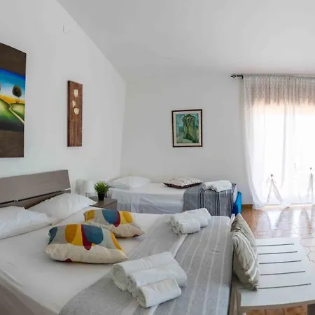 Queen's Bed & Breakfast 3*