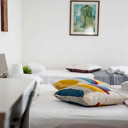Queen's Bed & Breakfast