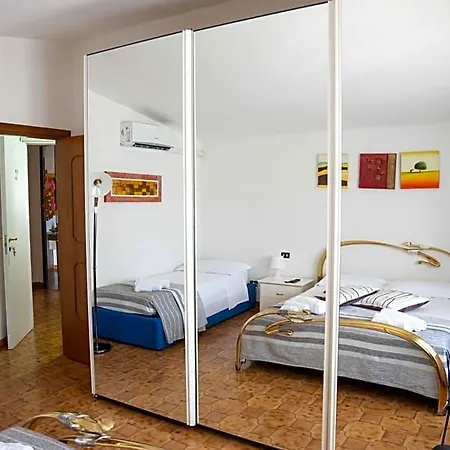 Queen's Bed & Breakfast Grisolia