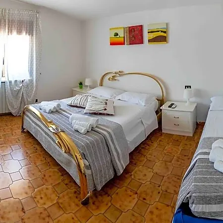 Bed & Breakfast Queen's 3*