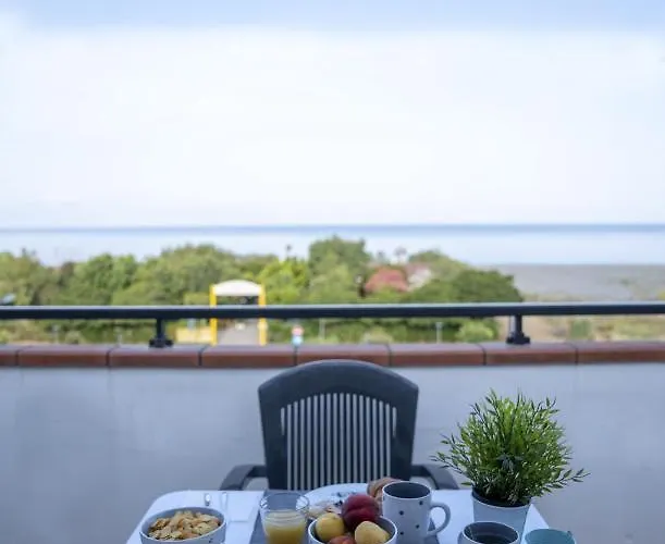 Alojamento de Acomodação e Pequeno-almoço Queen's 3*