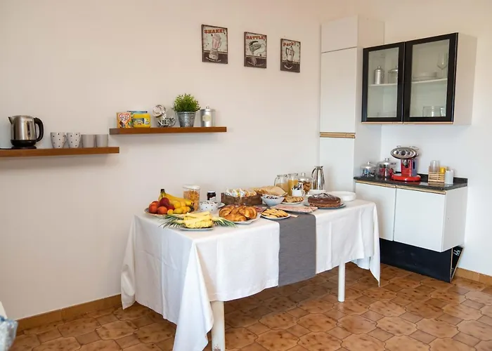 Queen's Alojamento de Acomodação e Pequeno-almoço 3*