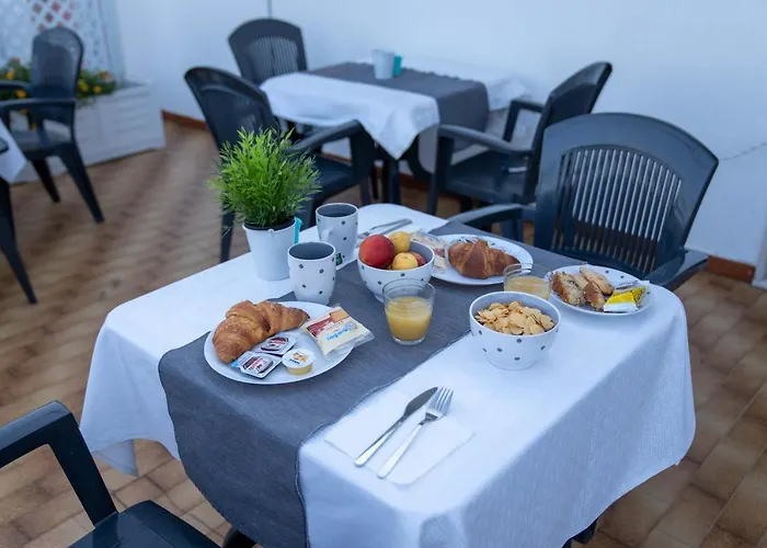 Alojamento de Acomodação e Pequeno-almoço Queen's