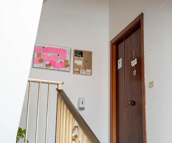 Alojamento de Acomodação e Pequeno-almoço Queen's 3*